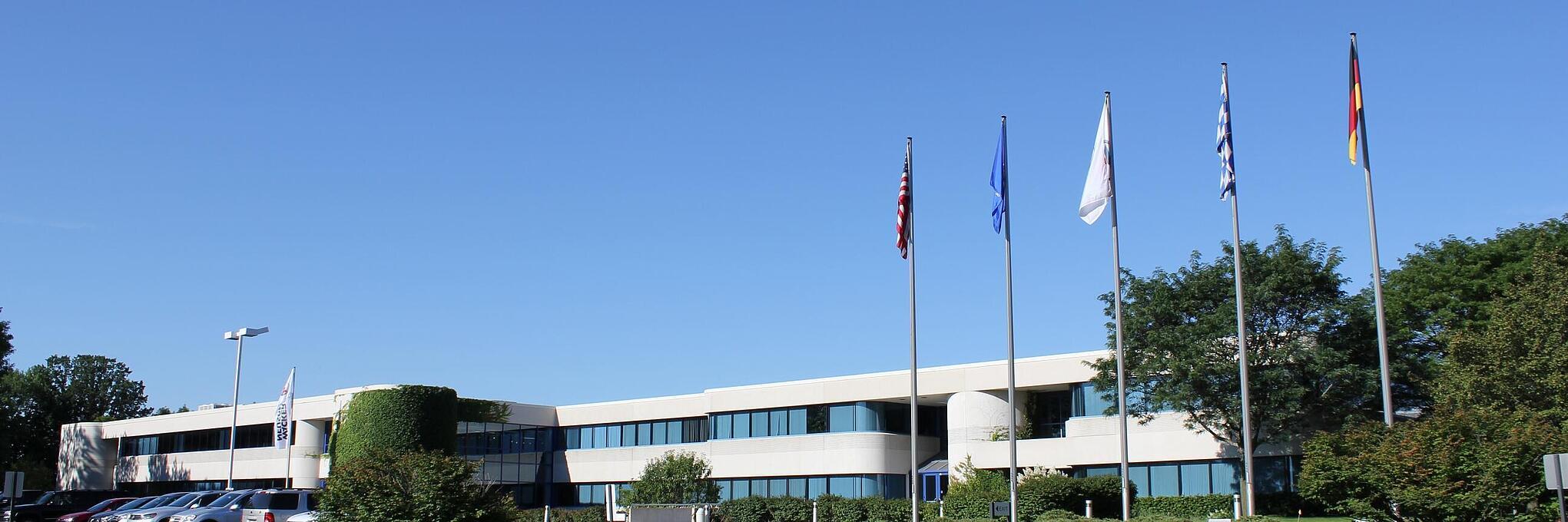 瓦克-纽森-梅诺米-福尔斯（Wacker Neuson Menomonee Falls）网站。